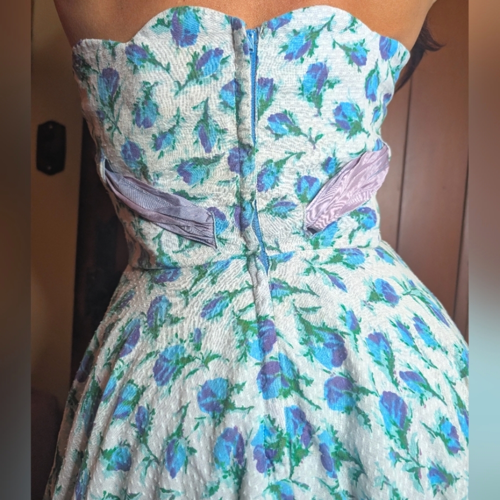 1950s Lilli Diamond Halter Dress - Picture 6 of 12